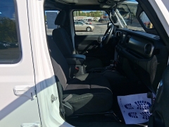 Used 2021  Jeep Gladiator Sport 4x4 at G.O. Crivelli Autmotive Inc. near New Castle, PA