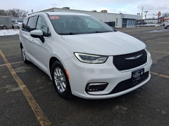 Used 2023  Chrysler Pacifica Touring L FWD at G&period;O&period; Crivelli Autmotive Inc&period; near New Castle&comma; PA