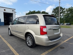 Used 2014  Chrysler Town & Country 4dr Wgn Touring-L at G&period;O&period; Crivelli Autmotive Inc&period; near New Castle&comma; PA