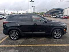 Used 2021  Kia Seltos 4d SUV AWD LX at G.O. Crivelli Autmotive Inc. near New Castle, PA