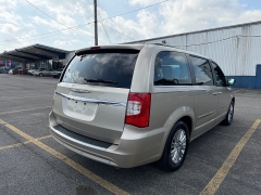 Used 2014  Chrysler Town & Country 4dr Wgn Touring-L at G&period;O&period; Crivelli Autmotive Inc&period; near New Castle&comma; PA