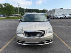 Used 2014  Chrysler Town & Country 4dr Wgn Touring-L at G&period;O&period; Crivelli Autmotive Inc&period; near New Castle&comma; PA