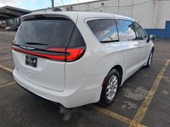 Used 2023  Chrysler Pacifica Touring L FWD at G&period;O&period; Crivelli Autmotive Inc&period; near New Castle&comma; PA