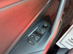 Used 2023  Volkswagen Jetta SE Auto at G&period;O&period; Crivelli Autmotive Inc&period; near New Castle&comma; PA