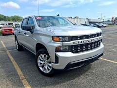 Used 2019  Chevrolet Silverado 1500 4WD Crew Cab 147" Custom at G.O. Crivelli Autmotive Inc. near New Castle, PA
