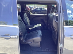 Used 2025  Chrysler Pacifica Select FWD at G&period;O&period; Crivelli Autmotive Inc&period; near New Castle&comma; PA
