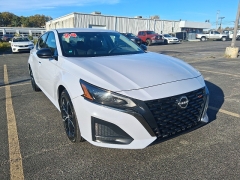 Used 2024  Nissan Altima 2.5 SR Sedan at G.O. Crivelli Autmotive Inc. near New Castle, PA