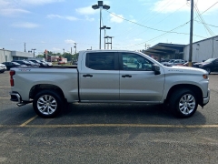 Used 2019  Chevrolet Silverado 1500 4WD Crew Cab 147" Custom at G.O. Crivelli Autmotive Inc. near New Castle, PA
