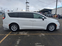 Used 2023  Chrysler Pacifica Touring L FWD at G&period;O&period; Crivelli Autmotive Inc&period; near New Castle&comma; PA