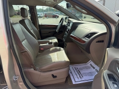 Used 2014  Chrysler Town & Country 4dr Wgn Touring-L at G&period;O&period; Crivelli Autmotive Inc&period; near New Castle&comma; PA