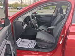 Used 2025  Volkswagen Jetta SE Auto at G&period;O&period; Crivelli Autmotive Inc&period; near New Castle&comma; PA