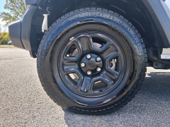 Used 2021  Jeep Gladiator Sport 4x4 at G.O. Crivelli Autmotive Inc. near New Castle, PA