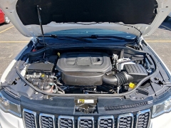 Used 2021  Jeep Grand Cherokee Limited 4x4 at G.O. Crivelli Autmotive Inc. near New Castle, PA