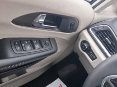 Used 2023  Chrysler Pacifica Touring L FWD at G&period;O&period; Crivelli Autmotive Inc&period; near New Castle&comma; PA