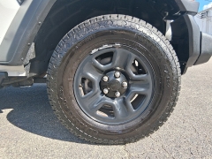 Used 2021  Jeep Gladiator Sport 4x4 at G.O. Crivelli Autmotive Inc. near New Castle, PA