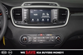 New 2018  Kia Sorento 4d SUV FWD LX at Promax Motors near Davenport, IA