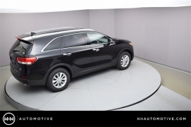 New 2018  Kia Sorento 4d SUV FWD LX at Promax Motors near Davenport, IA