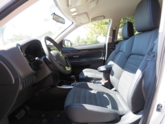 New 2019  Mitsubishi Outlander 4d SUV AWC SE at Promax Motors near Davenport, IA