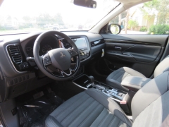 New 2019  Mitsubishi Outlander 4d SUV AWC SE at Promax Motors near Davenport, IA