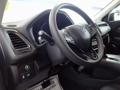 New 2018  Honda HR-V 4d SUV AWD EX at Promax Motors near Davenport, IA