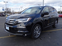 New 2018  Honda Pilot 4d SUV AWD Elite at Promax Motors near Davenport, IA