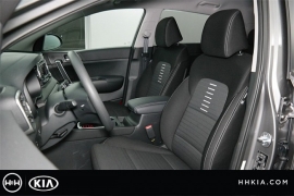 New 2018  Kia Sportage 4d SUV FWD LX at Promax Motors near Davenport, IA