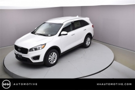 New 2018  Kia Sorento 4d SUV AWD LX at Promax Motors near Davenport, IA