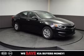 New 2018  Kia Optima 4d Sedan LX at Promax Motors near Davenport, IA