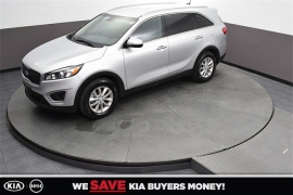 New 2018  Kia Sorento 4d SUV AWD LX V6 at Promax Motors near Davenport, IA
