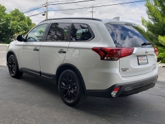 New 2019  Mitsubishi Outlander FWD at Promax Motors near Davenport, IA