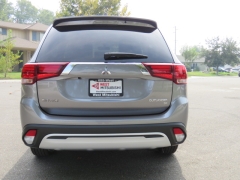 New 2019  Mitsubishi Outlander 4d SUV FWD SE at Promax Motors near Davenport, IA