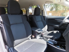 New 2019  Mitsubishi Outlander 4d SUV FWD ES at Promax Motors near Davenport, IA