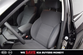 New 2018  Kia Sorento 4d SUV FWD LX at Promax Motors near Davenport, IA