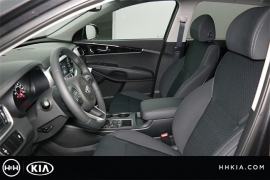 New 2018  Kia Sorento 4d SUV FWD LX at Promax Motors near Davenport, IA