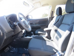 New 2019  Mitsubishi Outlander 4d SUV FWD ES at Promax Motors near Davenport, IA