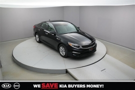New 2018  Kia Optima 4d Sedan LX at Promax Motors near Davenport, IA