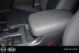 New 2018  Kia Sorento 4d SUV FWD LX at Promax Motors near Davenport, IA