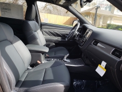 New 2019  Mitsubishi Outlander Plug-In Hybrid 4d SUV AWC SEL at Promax Motors near Davenport, IA