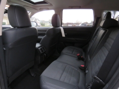 New 2019  Mitsubishi Outlander 4d SUV AWC SE at Promax Motors near Davenport, IA