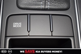 New 2018  Kia Sorento 4d SUV FWD LX at Promax Motors near Davenport, IA