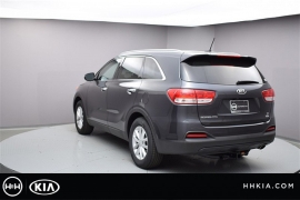 New 2018  Kia Sorento 4d SUV FWD LX V6 at Promax Motors near Davenport, IA