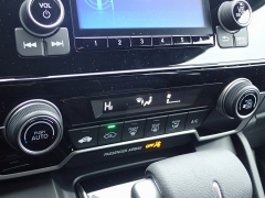 New 2018  Honda CR-V 4d SUV AWD LX at Promax Motors near Davenport, IA