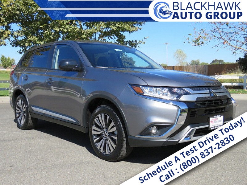 New 2019  Mitsubishi Outlander 4d SUV FWD ES at Blackhawk Used Cars near Bettendorf, IA