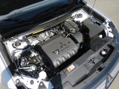 New 2019  Mitsubishi Outlander 4d SUV AWC SE at Promax Motors near Davenport, IA