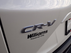 New 2018  Honda CR-V 4d SUV AWD EX at Promax Motors near Davenport, IA