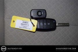 New 2018  Kia Sorento 4d SUV AWD LX at Promax Motors near Davenport, IA