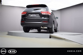 New 2018  Kia Sorento 4d SUV FWD LX at Promax Motors near Davenport, IA