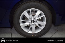 New 2018  Kia Optima 4d Sedan LX at Promax Motors near Davenport, IA