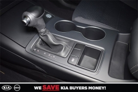 New 2018  Kia Sorento 4d SUV FWD LX at Promax Motors near Davenport, IA