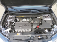 New 2019  Mitsubishi Outlander 4d SUV FWD SE at Promax Motors near Davenport, IA